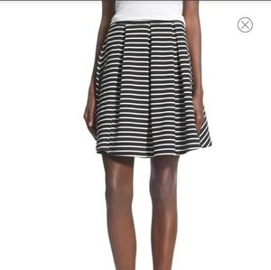 Painted Threads Pleated A Line Skirt Size Small